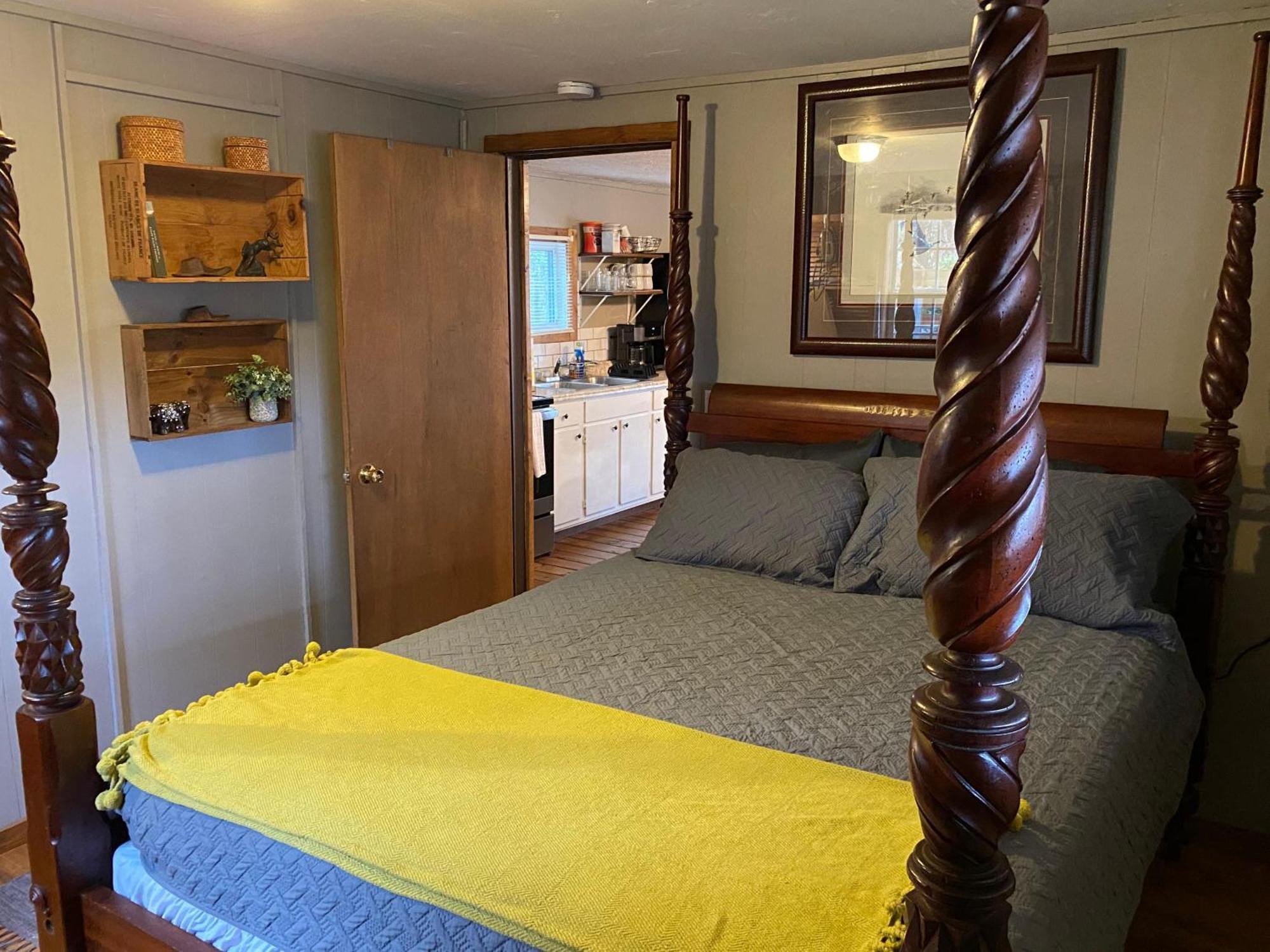 Convenient Cottage-Hot Tub, 4 Minutes To Далонега Екстериор снимка